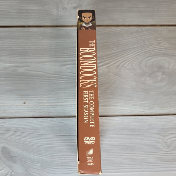 The Boondocks - Season 1 - Three DVD Set - Adult Swim - Picture 2 of 9